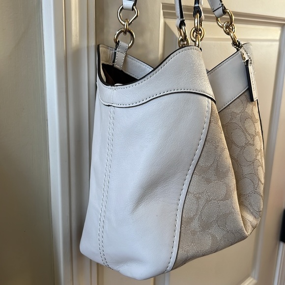 EUC—Beautiful Cream Authentic Coach Bag - Picture 12 of 12